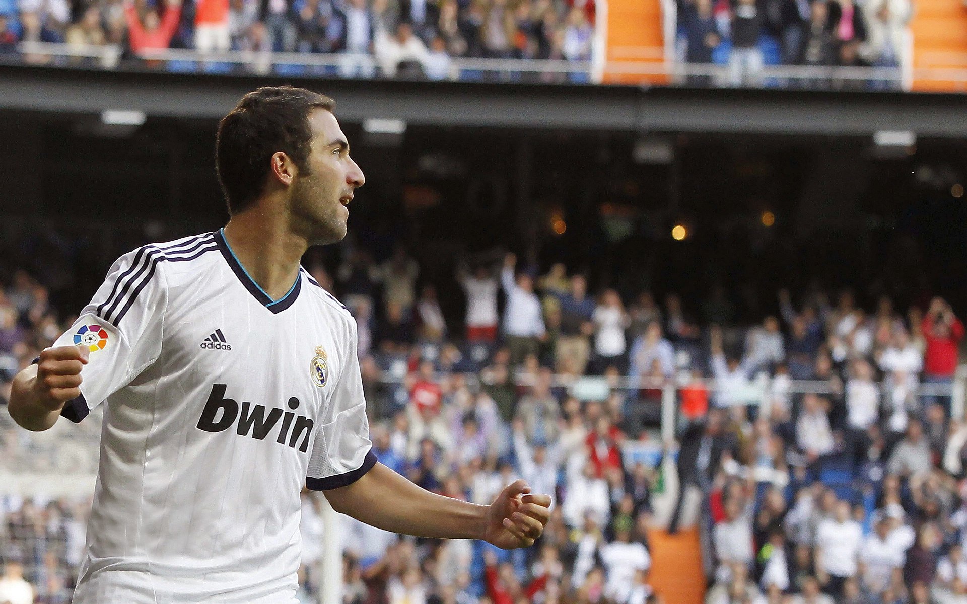 中国皮划艇队亚锦赛斩获三金 新生代选手展现强劲实力